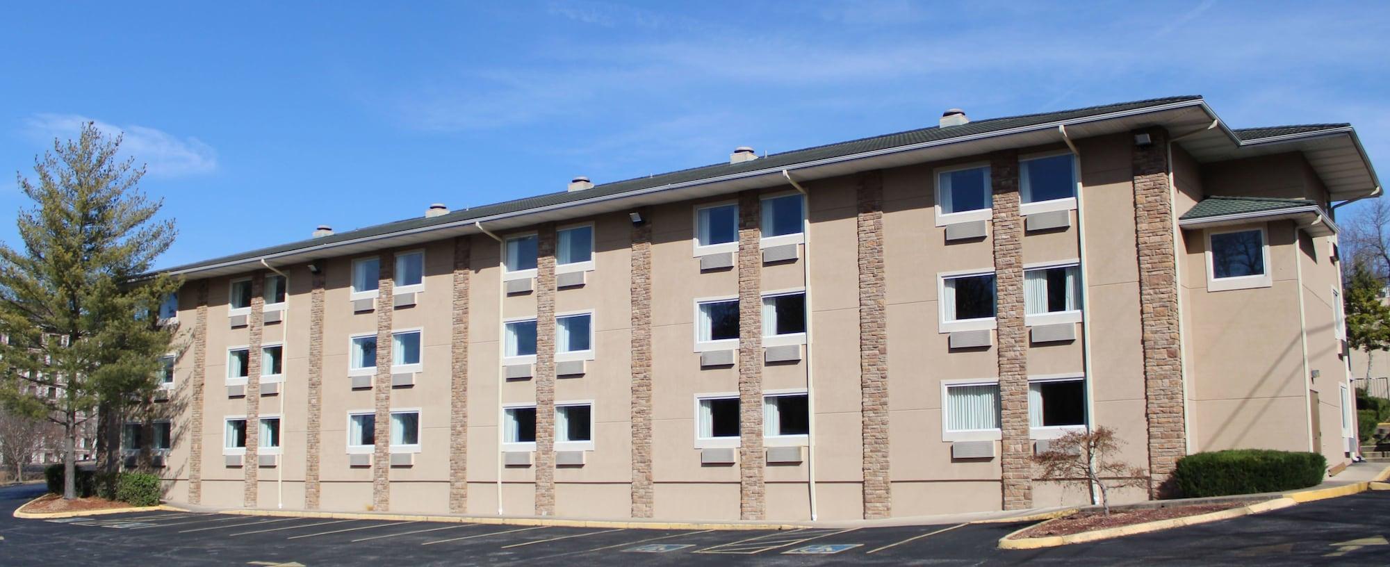 Hotel Suburban On The Strip